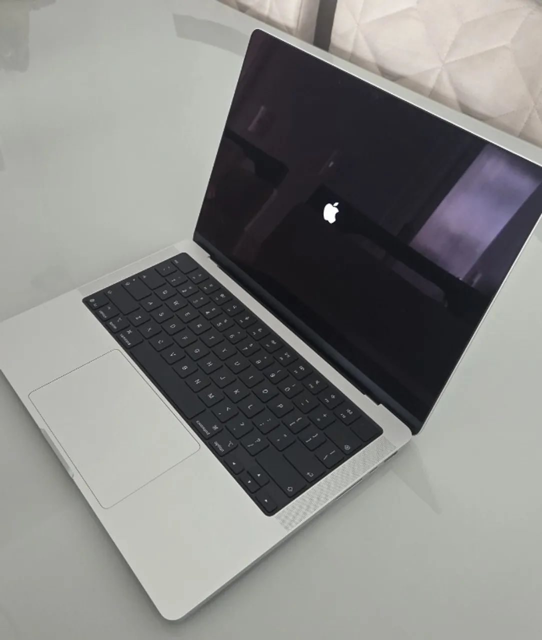 Macbook M5 Pro 14 Polegadas 24GB RAM 1TB SSD