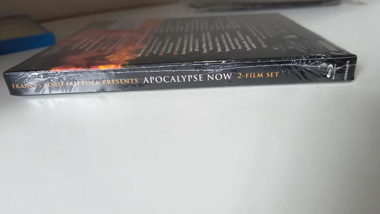 Blu-ray Apocalypse Now Special Edition (2 Discos + Luva) - Novo e