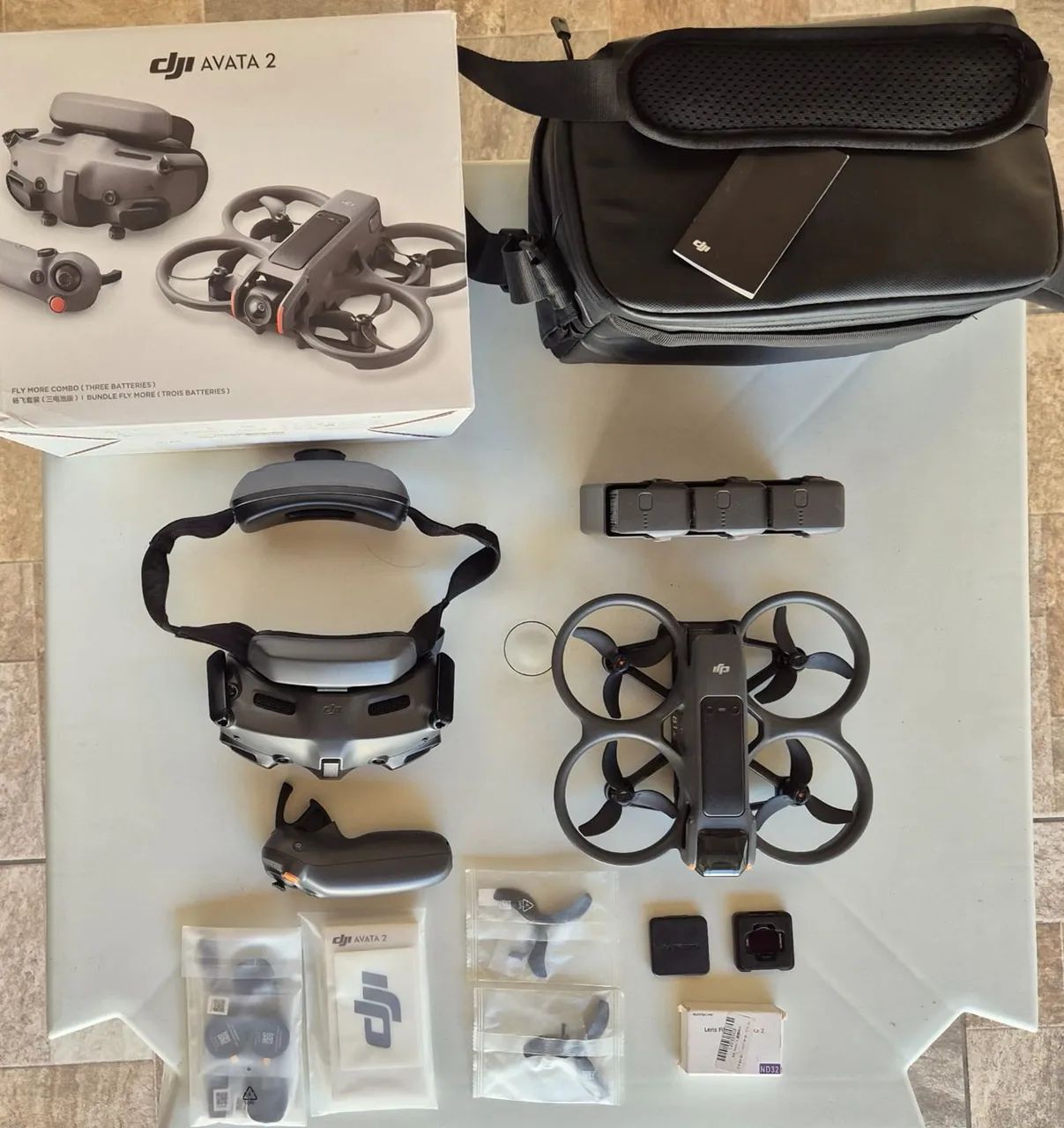 DJI Avata 2 Fly More Combo  - Foto 2