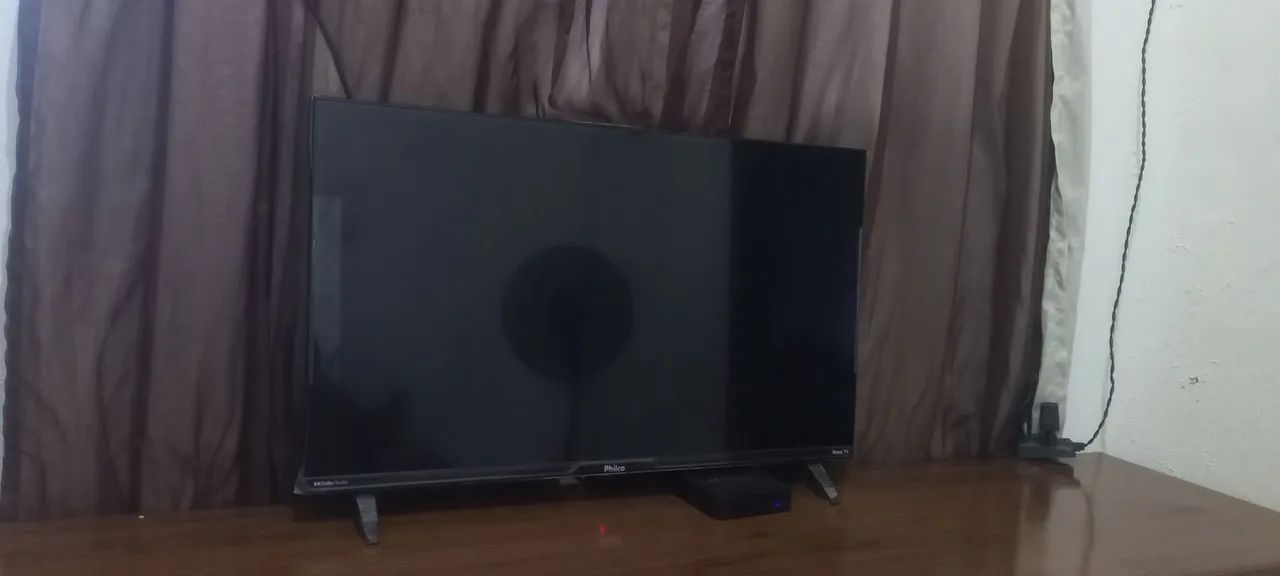Vendo Tv Philco Smart 28° Semi Nova - Foto 2