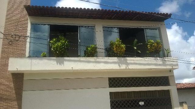 Aluga-se Excelente casa no Angelim 2 pavimentos