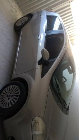Punto 1.4 ano 2011 bem conservado. Qualquer coisa é só chamar no whatsapp *