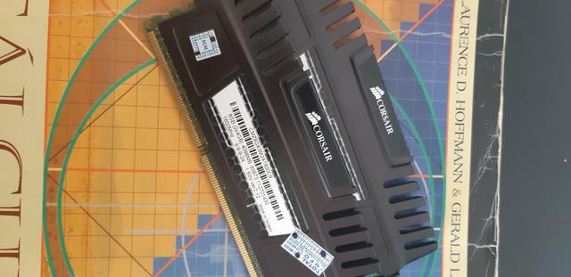 Memória ddr3 2x4 8gb Corsair Vengeance - Foto 2