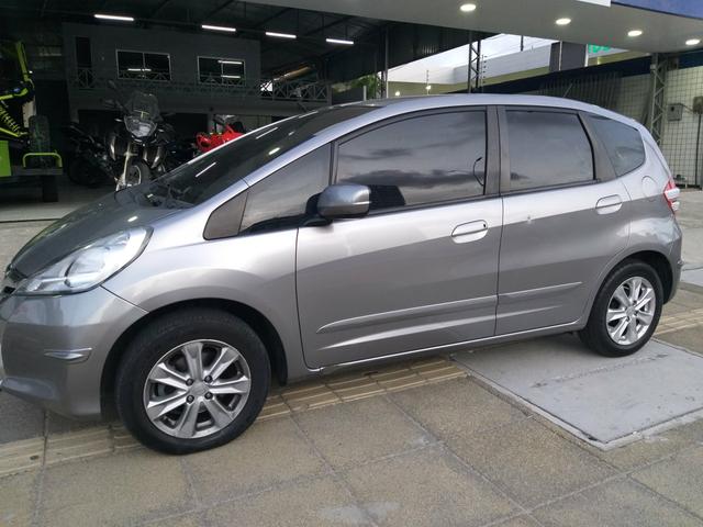 Honda fit lx automático 2014
