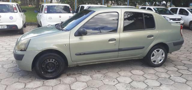 Renault Clio sedan 1.0 16v - Foto 9