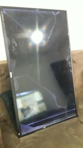 TV Philco PH46E53SG Tela Quebrada para peças