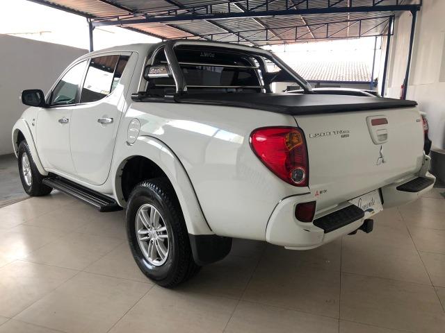 Mitsubishi L200 Triton 3.5 - Foto 6