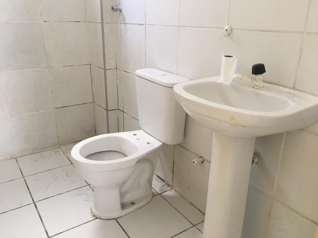 135 mil, Vendo ou troco, próximo ao Frangolândia super Mercado - Foto 3