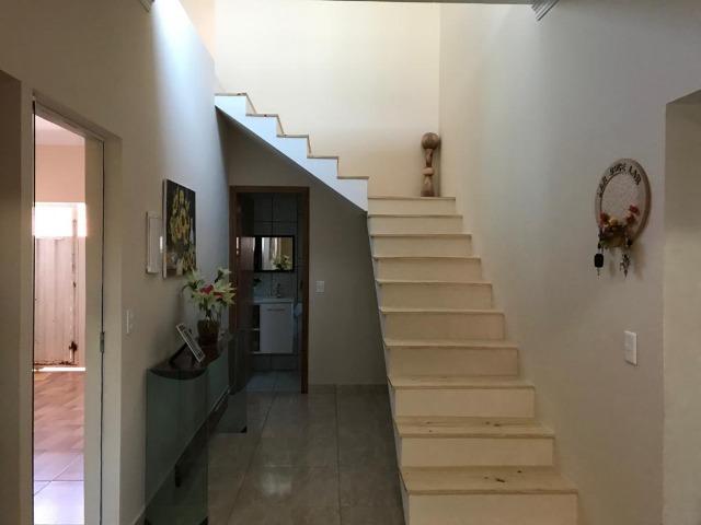 Excelente Casa, 3 Qts Sendo 1 Suíte, Laje, Cerâmica, Lazer no Piso Superior! - Foto 11