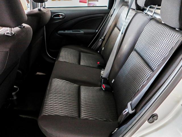 TOYOTA ETIOS 1.5 X PLUS 16V FLEX 4P 2019 - Foto 6