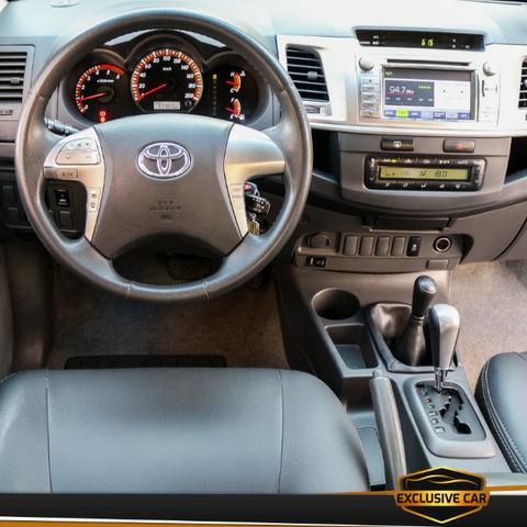 Toyota Hilux 3.0 Srv Diesel 4x4 2012 - Foto 5