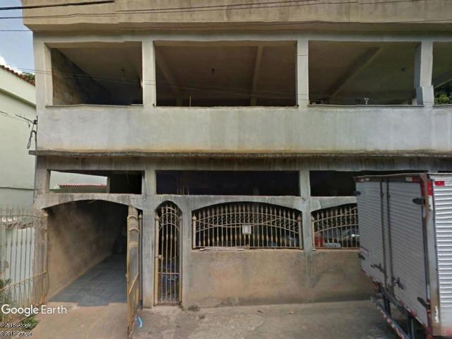 G) jb12409 - Casa com 2 pavimentos na cidade de Itaperuna em LEILÃO