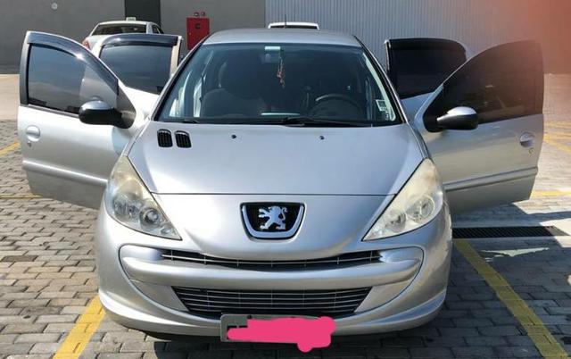 Peugeot sedã 2013 só 18.000,00 reais