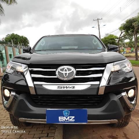 Toyota hilux sw4 srv flex
