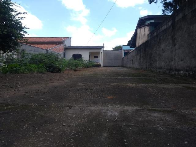 Terreno comercial em avenida muito movimentada, loja de carro.R$ 2.800,00