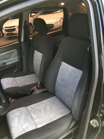 Ford Fiesta Sedan 1.0 Completo 2010 - Foto 9