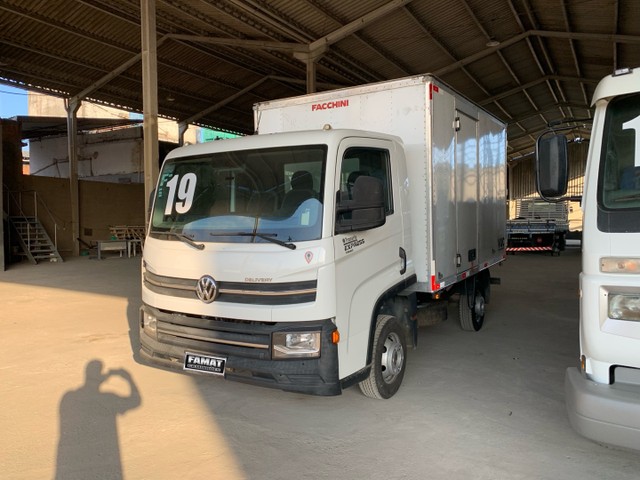 VOLKSWAGEN DELIVERY EXPRESS 10.000KM