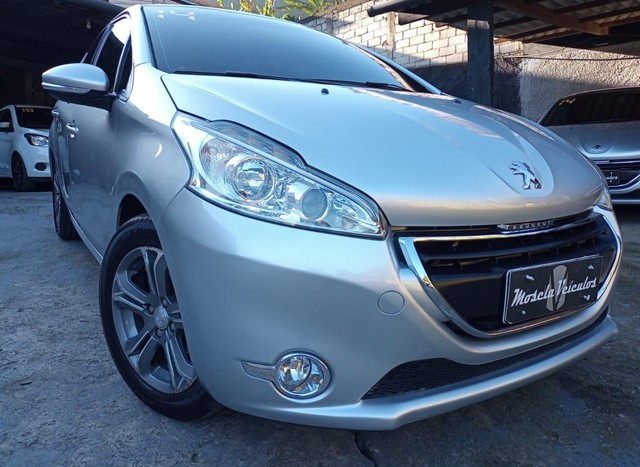 PEUGEOT 208 GRIFFE 2014 AUTOMÁTICO / APENAS 28MIL KM