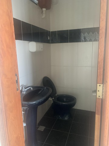 Alugo ótimo Ponto Comercial em frente ao Colégio Santa Monica Taquara - Foto 3