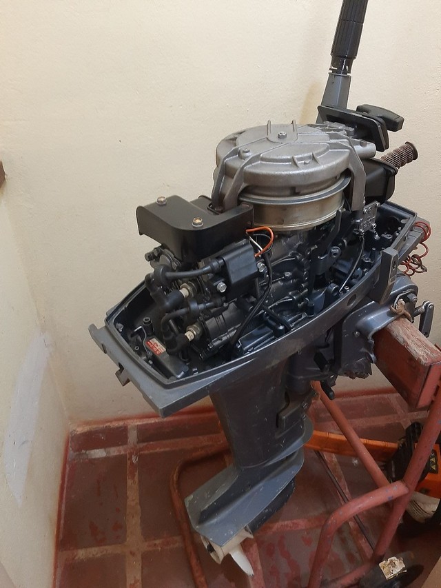 motor de popa Yamaha 15