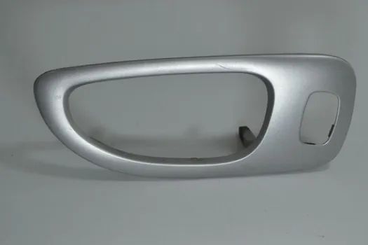 Moldura Maçaneta Traseira Lado Esquerdo Peugeot 307 2009