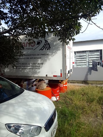 Vende-se bau para camionete HR ou similar - Foto 2