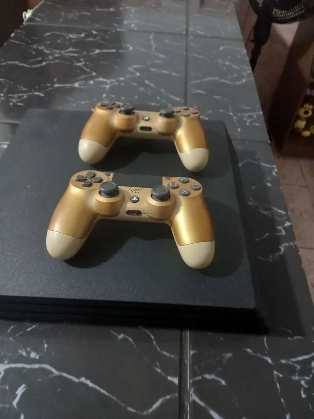 Ps4 pro 1tb 2 controles e 2 jogos - Videogames - Areal, Porto Velho  1258637435