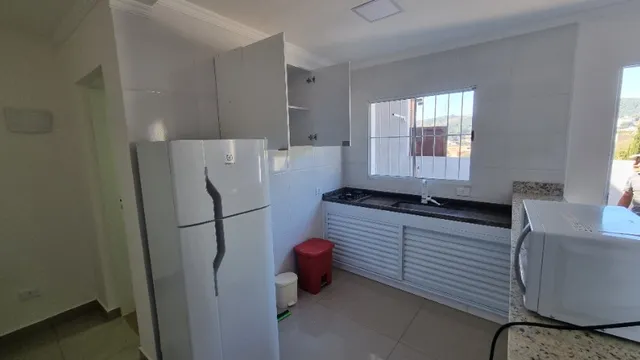 Alugo apartamento 1d, garagem, mobília nova, 10min a pé da Praça da Matriz de São Roque