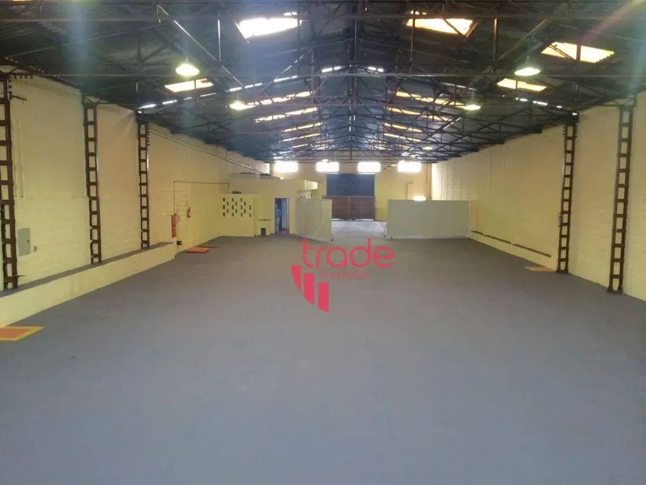 Galpão para Locação de 03 Escritórios no Bairro Ipiranga em Ribeirão Preto com Amplo Espaç - Foto 5