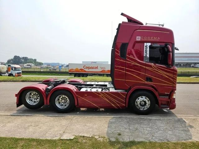 Scania R 450 6x2 Highline Ano 22 Euro 5 Painel TFT Geladeira e.e 3.35 freio a tambor Top - Foto 7