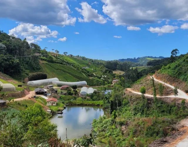 Área nobre (46.000m2) com casa de apoio em Pedra Azul! - Foto 9