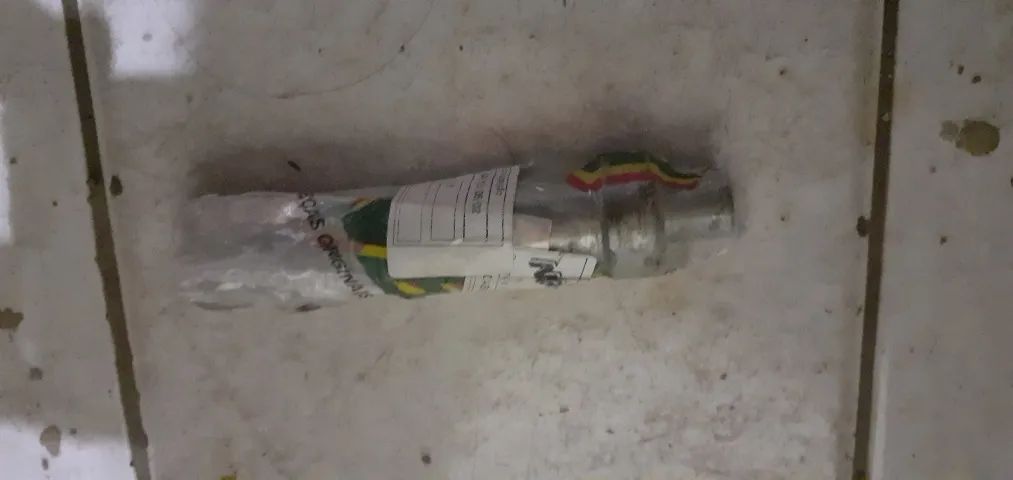 Eixo da engrenagem inferior JF H8 . H11 . H20