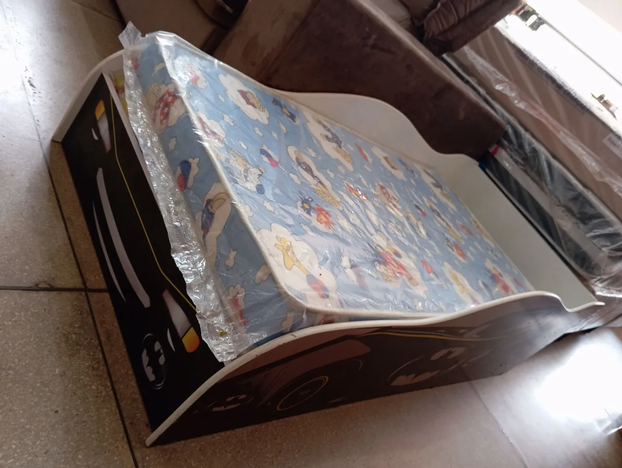 CAMA INFANTIL NOVA BATMAN COM COLCHÃO