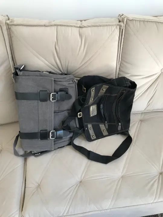 Desapego duas bolsas masculinas chiques 