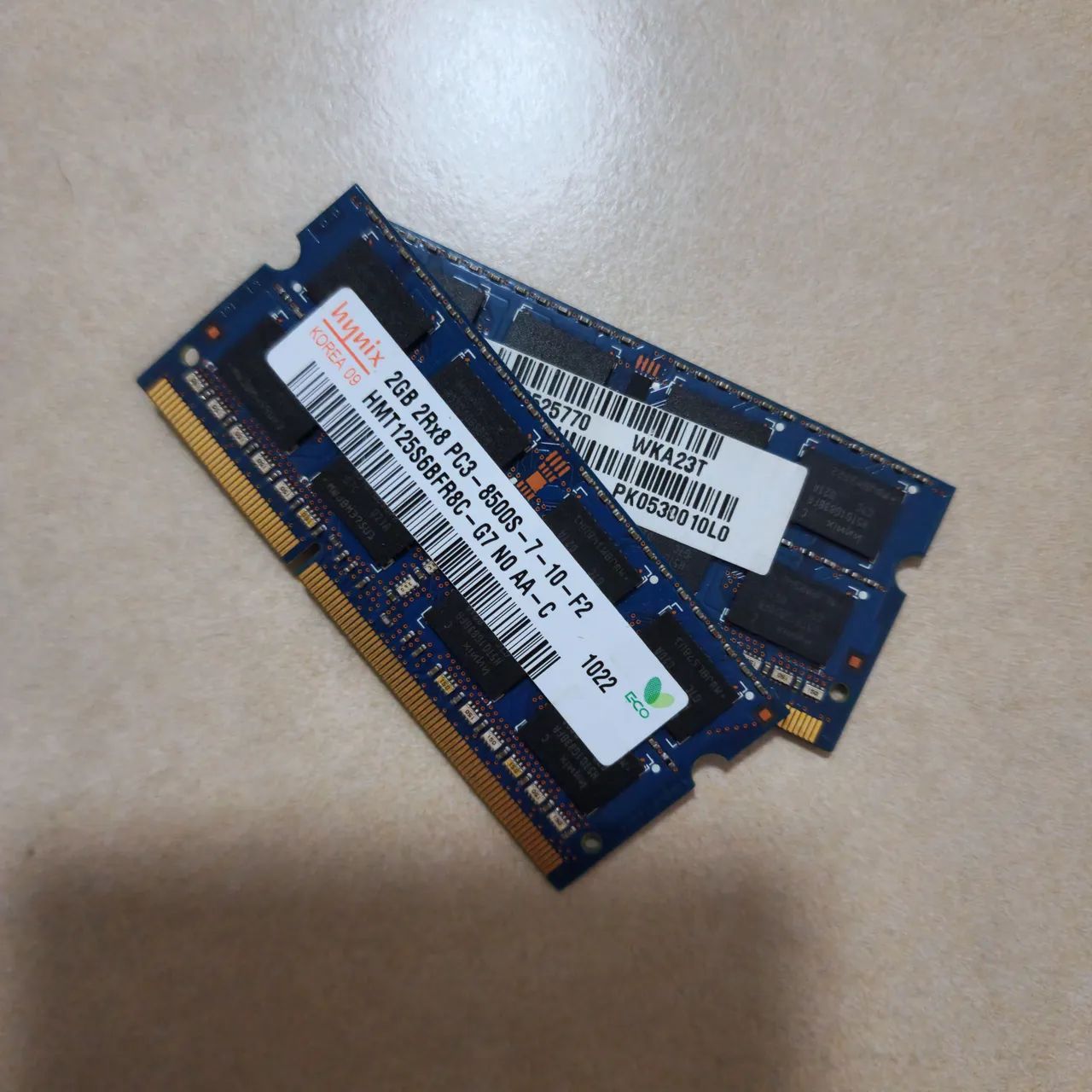 Memória RAM 2GB Hynix DDR3 PC3-8500S 2 Unidades - Foto 2