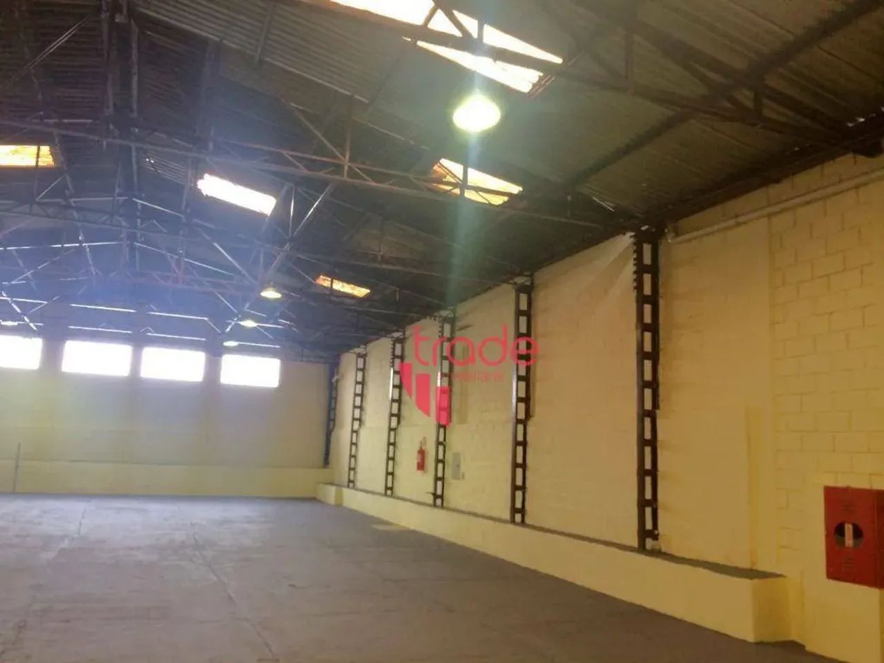 Galpão para Locação de 03 Escritórios no Bairro Ipiranga em Ribeirão Preto com Amplo Espaç - Foto 4