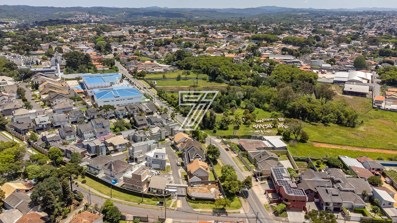 Terreno em condominio Santa Felicidade com 251 m2 condominio Four Seasons