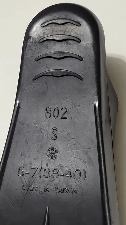 Pé de pato - Nadadeiras Scubapro 36-38 - Foto 4