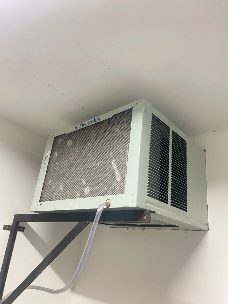 Ar condicionado 18.000 Btus 220v de janela