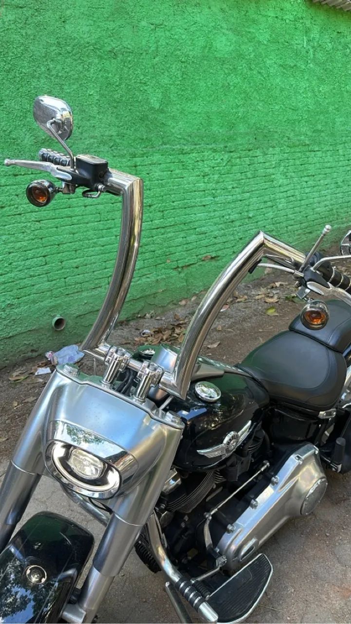 Fat Boy zero, valor com o guidom, sissy bar e escapamento vance & hines 
