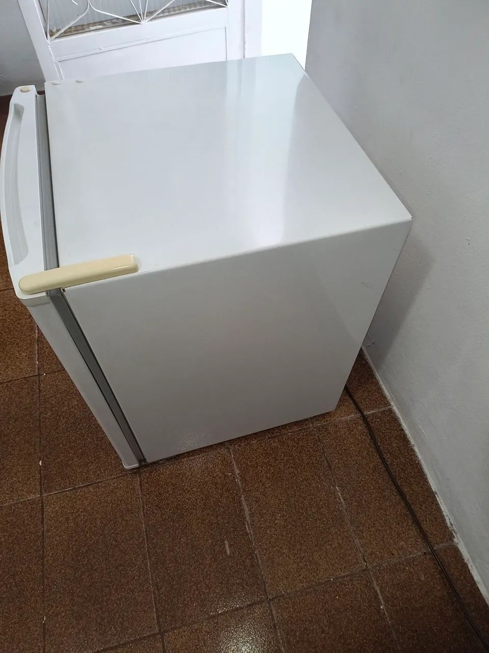 Geladeira Pequena
