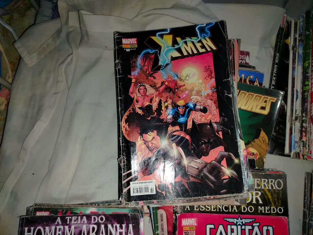 Lote de HQs Marvel e DC - Diversos títulos - Foto 3