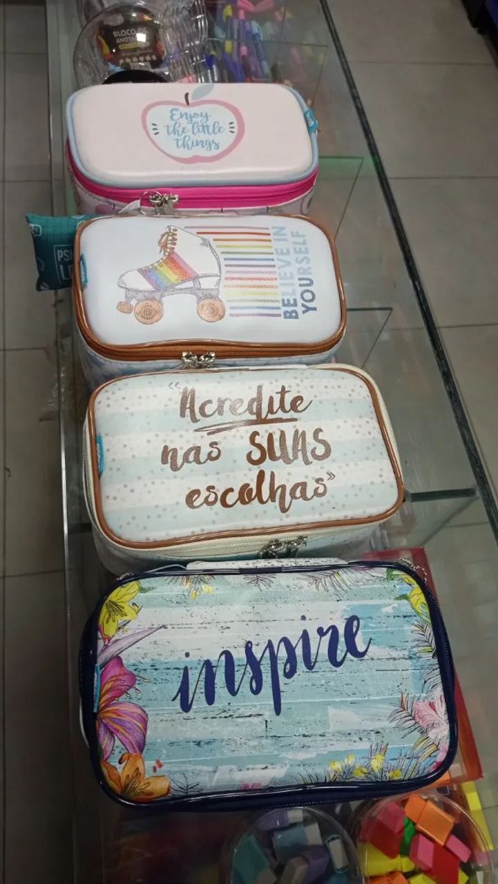 Vendo estoque completo papelaria e artigos para presente. - Foto 2