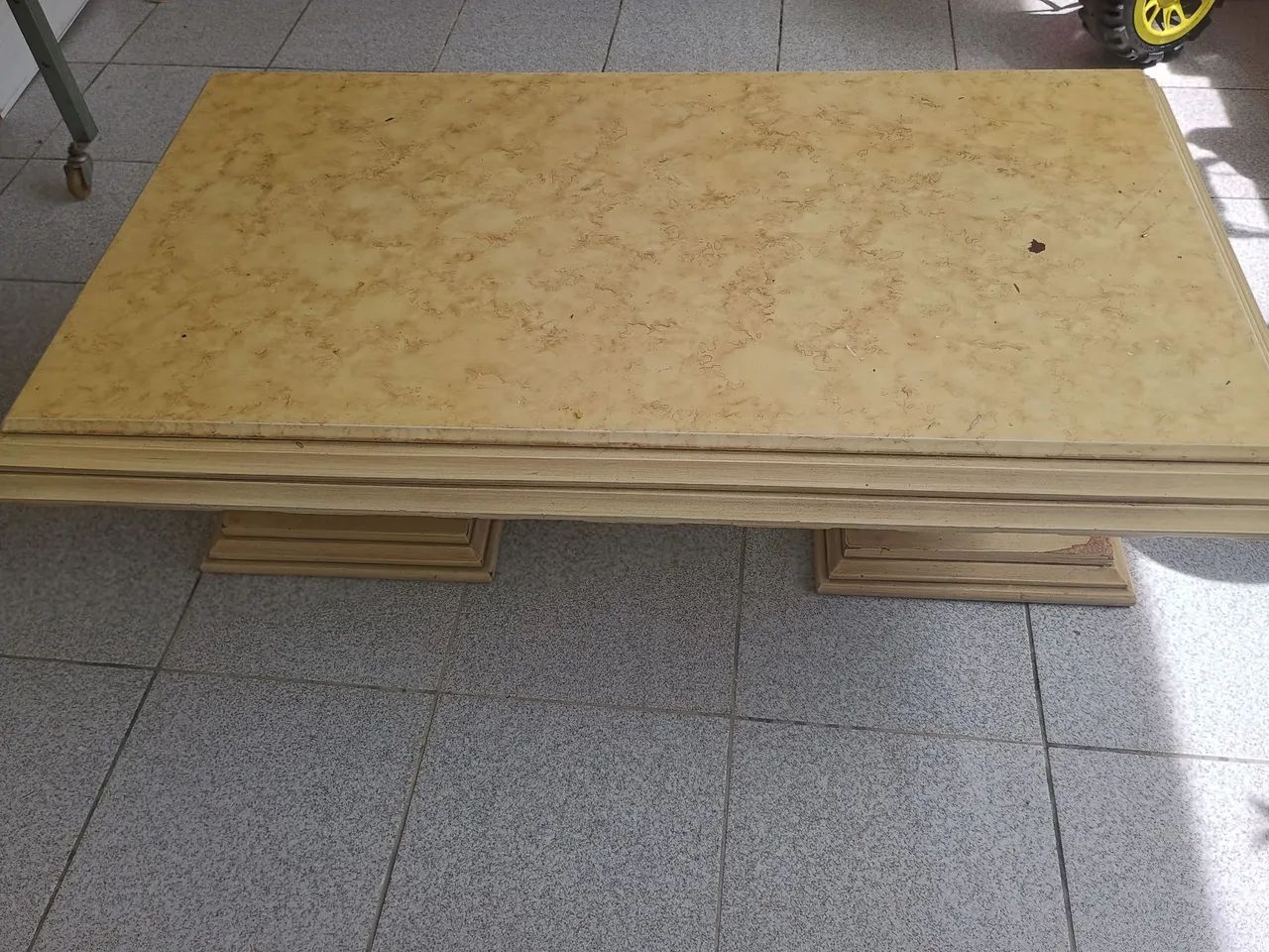 Mesa mesinha de centro antiga vintage clássica em madeira - Foto 6