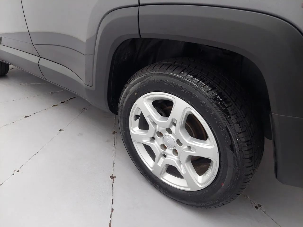 Jeep Renegade STD 1.8 4x2 Flex 16v Aut., foto 12 de 18