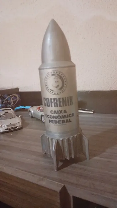 Cofrinho Foguete Cofrenik