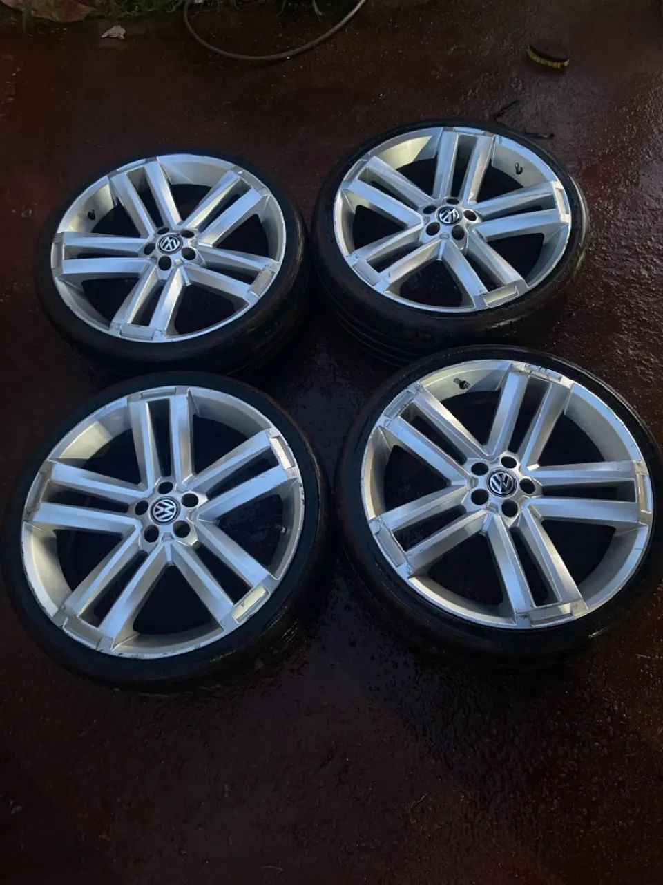 Rodas aro 20 usadas em Golf