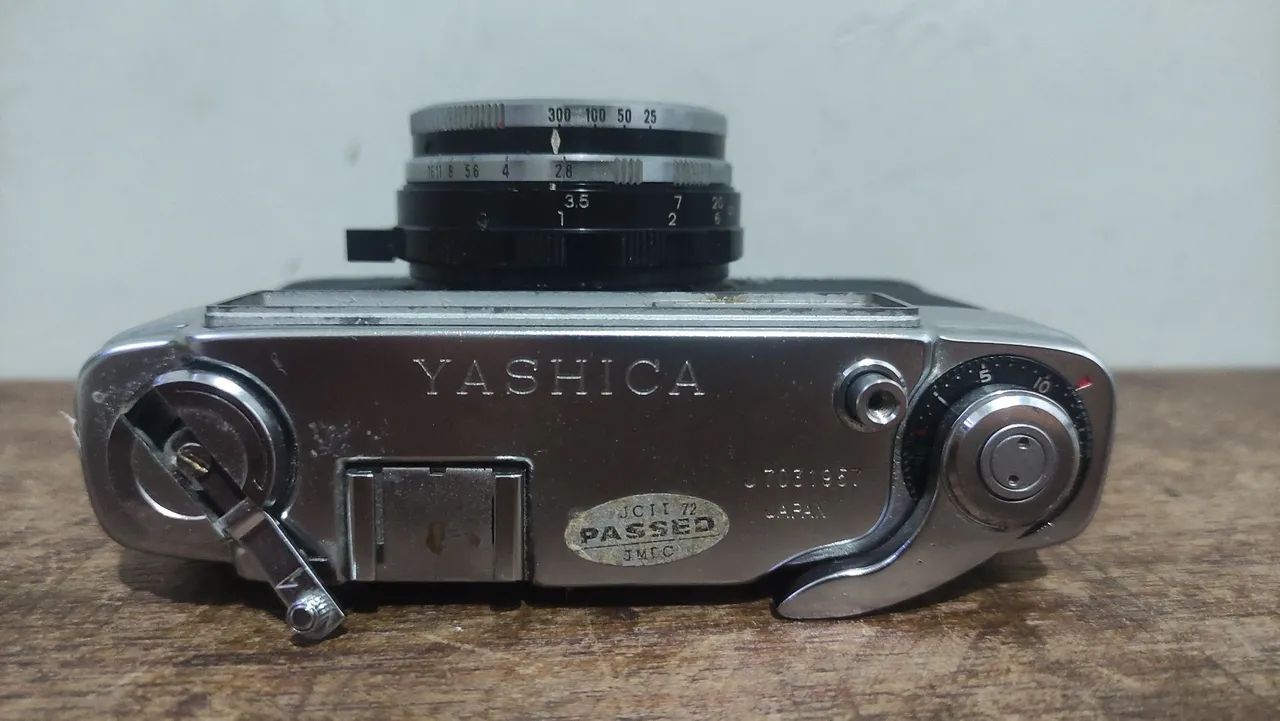 Camera mecânica yashica japonesa anos 50/60 - Foto 6