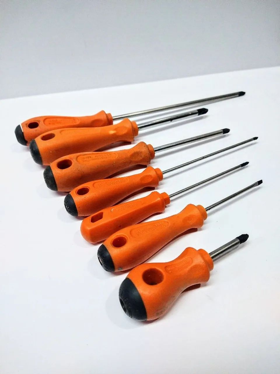 Jogo Chaves de Fenda e Phillips 