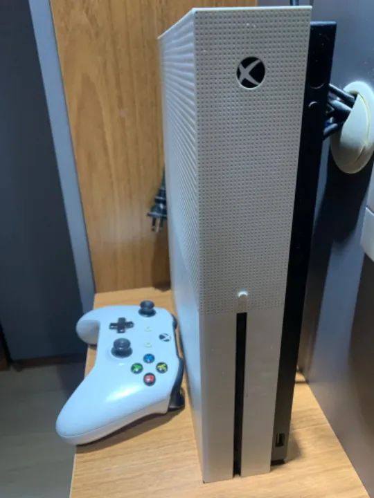 Xbox One S mais 1 controle  - Foto 3